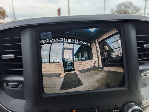 Used 2022 RAM 5500 Tradesman w/ Safety Group image 21