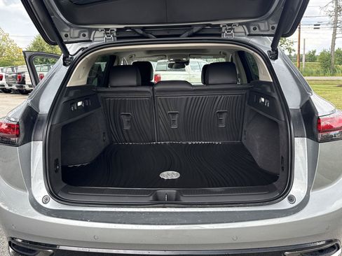 Used 2023 Buick Envision Essence w/ Sport Touring Package AWD/4WD image 17