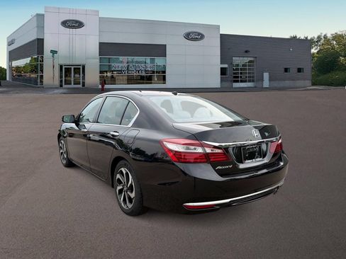 Used 2016 Honda Accord EX image 6
