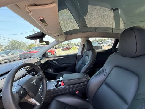 Used 2023 Tesla Model Y Long Range AWD/4WD image 12