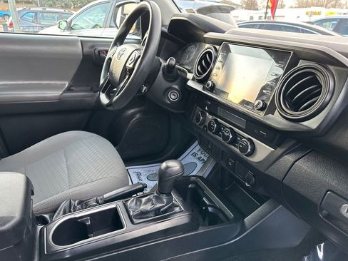 Used 2021 Toyota Tacoma SR image 31