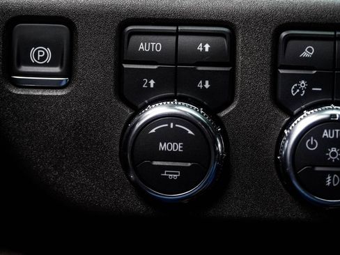 Used 2024 GMC Sierra 1500 SLT w/ SLT Premium Plus Package image 35