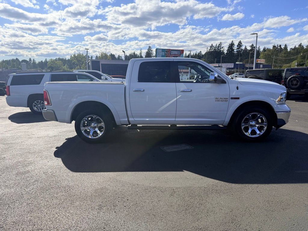 Used 2017 RAM 1500 Laramie AWD/4WD image 6