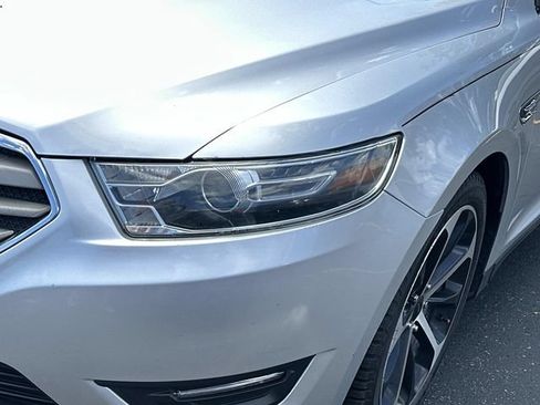 Used 2016 Ford Taurus SEL w/ Equipment Group 201A FWD image 7