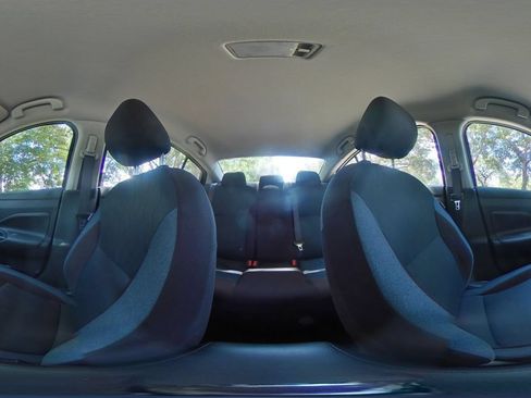 Used 2025 Nissan Versa SV FWD image 36