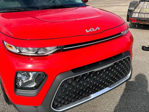 Used 2022 Kia Soul LX FWD image 30