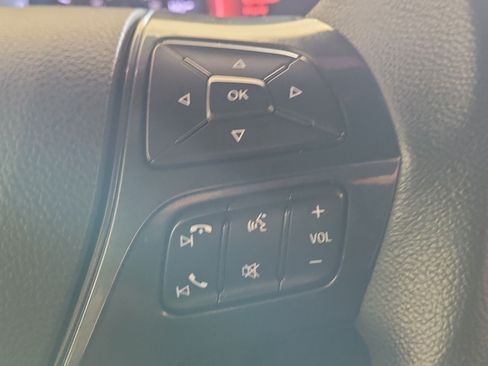 Used 2019 Ford Explorer XLT w/ Equipment Group 202A FWD image 22