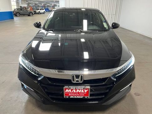 Used 2019 Honda Accord Touring image 8