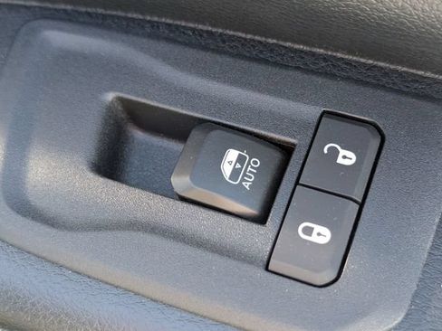 New 2026 RAM 1500 Tradesman AWD/4WD image 31
