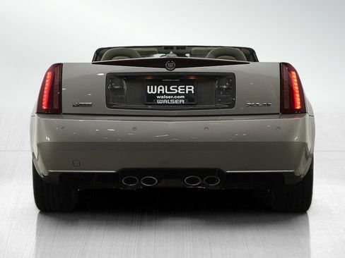 Used 2005 Cadillac XLR image 5