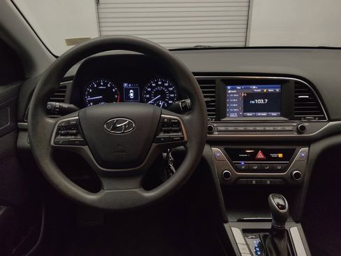 Used 2018 Hyundai Elantra SEL FWD image 22