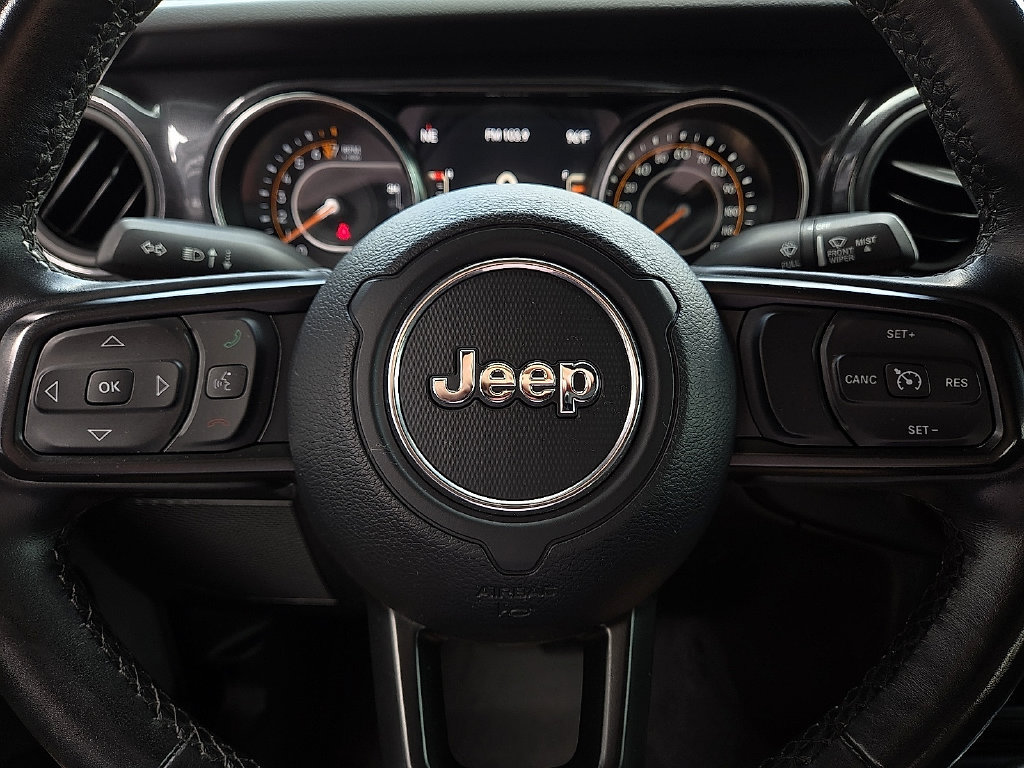 Used 2022 Jeep Gladiator Sport AWD/4WD image 19