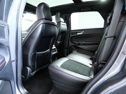 Used 2022 Ford Edge ST-Line w/ Cold Weather Package AWD/4WD image 13