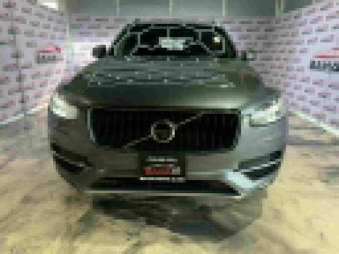 Used 2018 Volvo XC90 T6 Momentum w/ Convenience Package AWD/4WD image 3