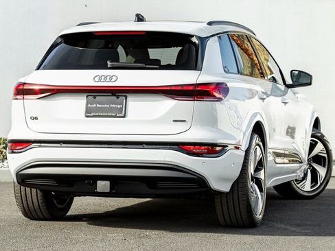 New 2025 Audi Q6 e-tron Premium Plus AWD/4WD image 6