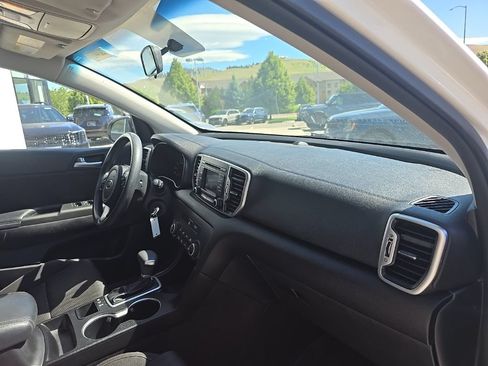 Used 2017 Kia Sportage LX AWD/4WD image 7