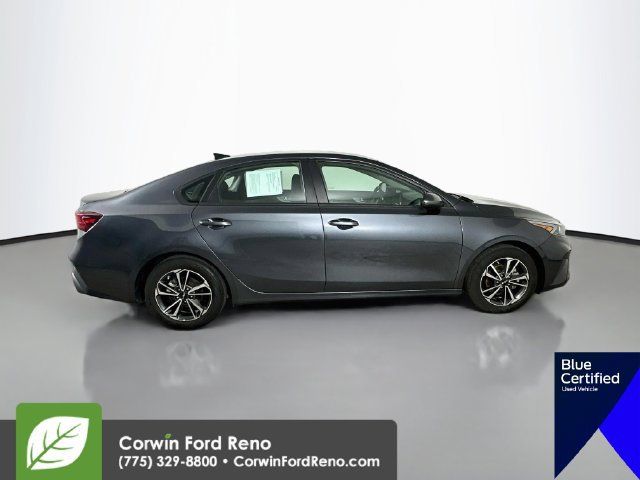 Used 2024 Kia Forte LXS w/ LXS Technology Package FWD image 10