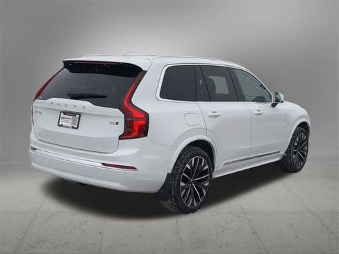 New 2025 Volvo XC90 B5 Plus w/ Protection Package Premier image 6