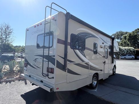Used 2017 Ford E-450 and Econoline 450 Super Duty w/ Motorhome Prep Package RWD image 6