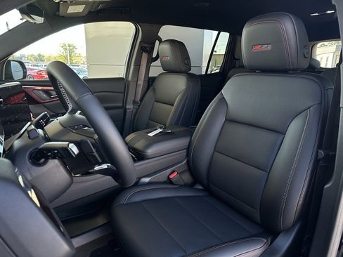 New 2026 Chevrolet Traverse Z71 w/ Enhanced Driving Package image 37