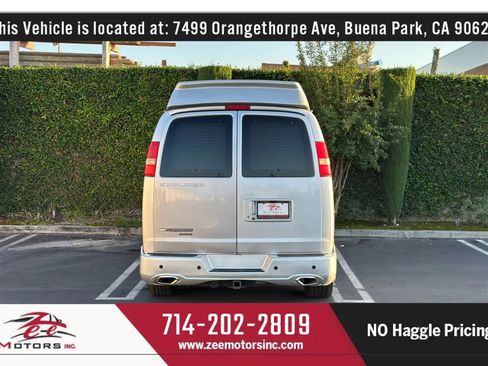 Used 2015 Chevrolet Express 2500 Extended Van 3D image 7