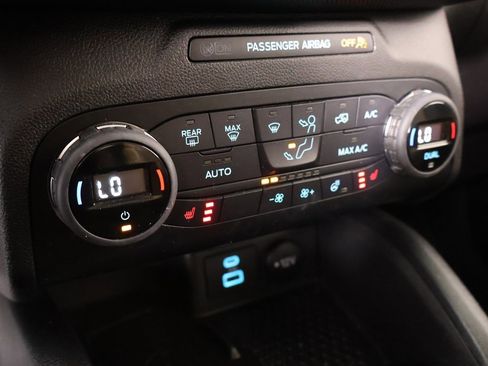 Used 2021 Ford Bronco Sport Outer Banks w/ Outer Banks Package (96D) image 7