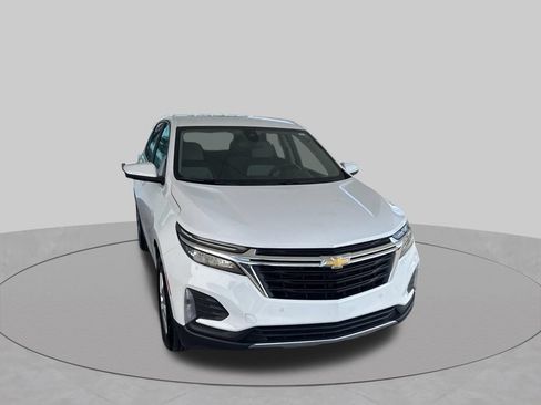 Used 2024 Chevrolet Equinox LT FWD image 15