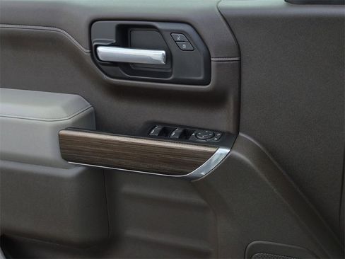 Used 2022 Chevrolet Silverado 1500 LT w/ Texas Edition Plus image 27