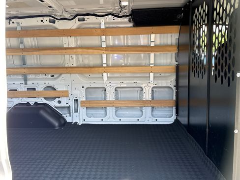 Used 2025 Ford Transit 250 Low Roof w/ Exterior Upgrade Package RWD image 20