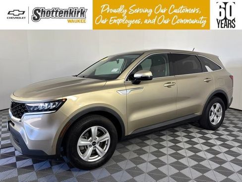 Used 2021 Kia Sorento LX FWD image 1