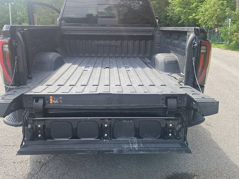 Used 2024 GMC Sierra 2500 AT4 w/ AT4 Premium Plus Package AWD/4WD image 21