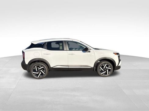 New 2026 Nissan Kicks SV image 5