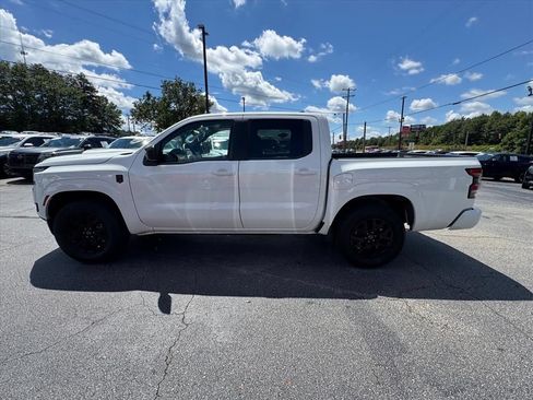 Certified 2026 Nissan Frontier SV RWD image 6