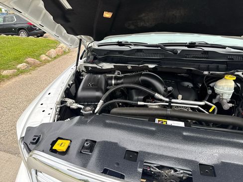 Used 2017 RAM 1500 Big Horn AWD/4WD image 38