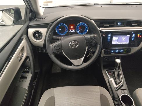 Used 2019 Toyota Corolla LE FWD image 22