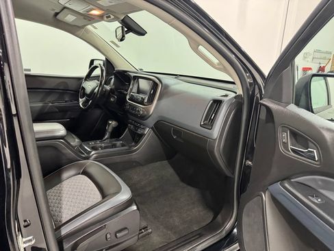 Used 2018 Chevrolet Colorado Z71 AWD/4WD image 23