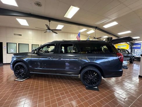 New 2026 Ford Expedition Max Platinum AWD/4WD image 3