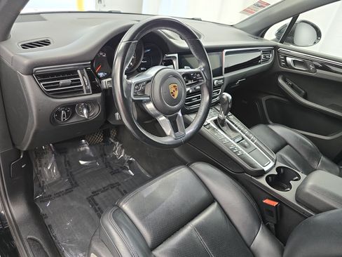 Used 2021 Porsche Macan AWD/4WD image 16