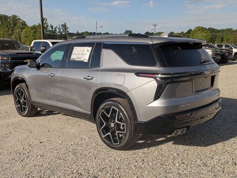 New 2026 Chevrolet Traverse High Country FWD image 6