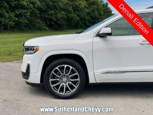 Used 2023 GMC Acadia Denali AWD/4WD image 10