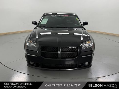 Used 2006 Dodge Magnum SRT8 w/ SRT Option Group III RWD image 2