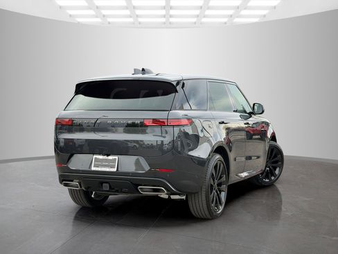 New 2026 Land Rover Range Rover Sport Dynamic SE image 5