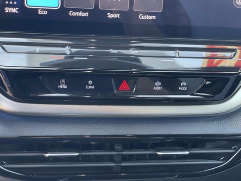 Certified 2023 Volkswagen ID.4 Pro RWD image 18