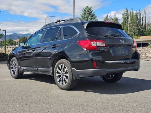Used 2015 Subaru Outback 2.5i Limited AWD/4WD image 3