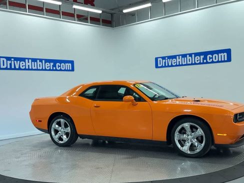 Used 2014 Dodge Challenger SXT Plus RWD image 4