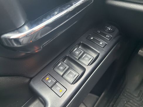 Used 2015 Chevrolet Silverado 1500 LT image 35