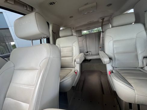 Used 2016 GMC Yukon XL Denali w/ Open Road Package AWD/4WD image 17