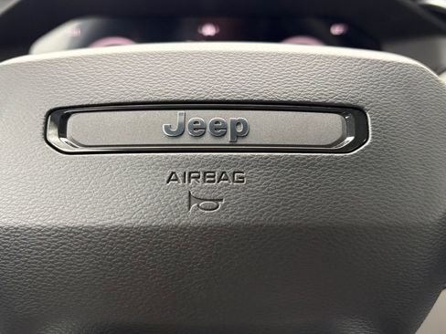 New 2026 Jeep Cherokee Limited image 10