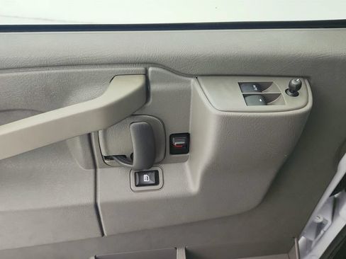 Used 2025 Chevrolet Express 2500 w/ Driver Convenience Package RWD image 16