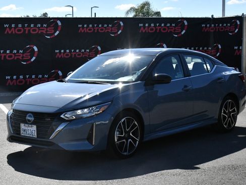 Used 2024 Nissan Sentra SR image 3